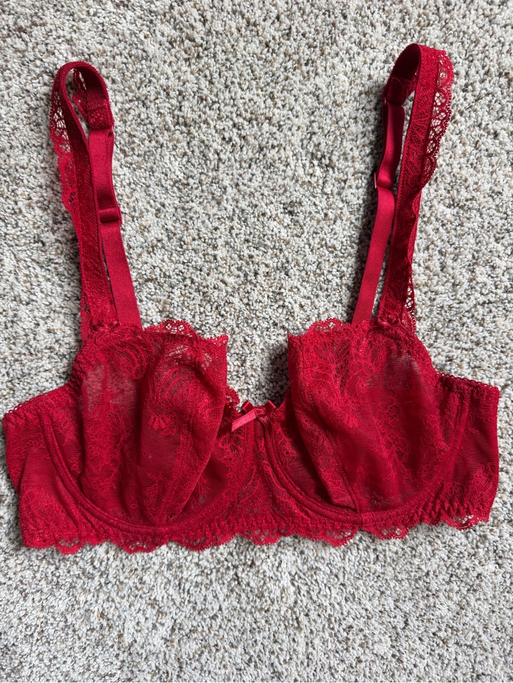 Aubade Red Lace Underwire Bra with Scalloped Trim